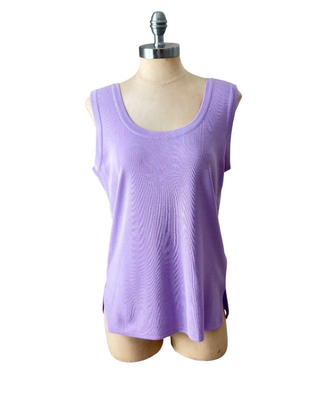 Exclusively Misook Lavender Sleeveless Knit Tank Top Acrylic Scoop Neck Medium